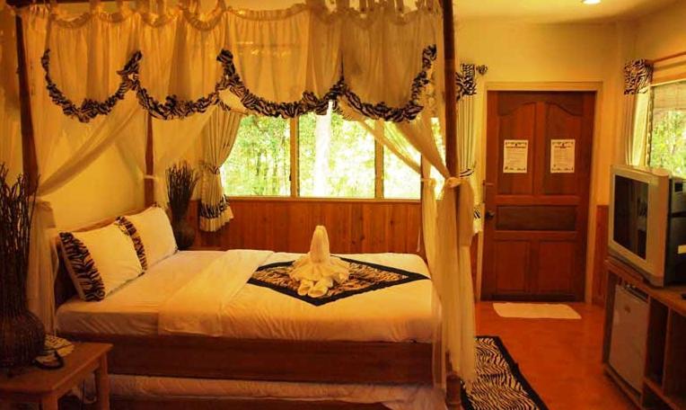 Chiangmai Night Safari Resort Chiang Mai Rum bild